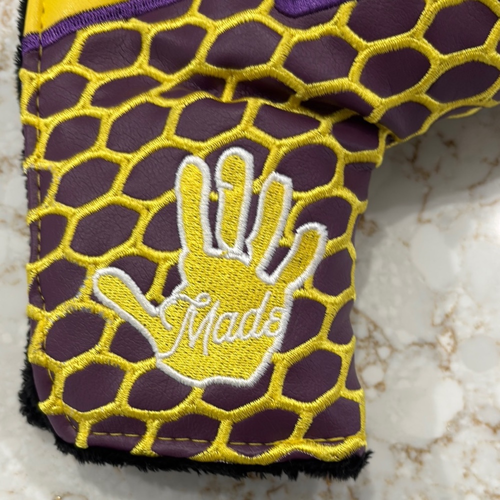 Kobe Bryant edition Golf Purple and Yellow Golf Putter Cover - Picture 6 of 6